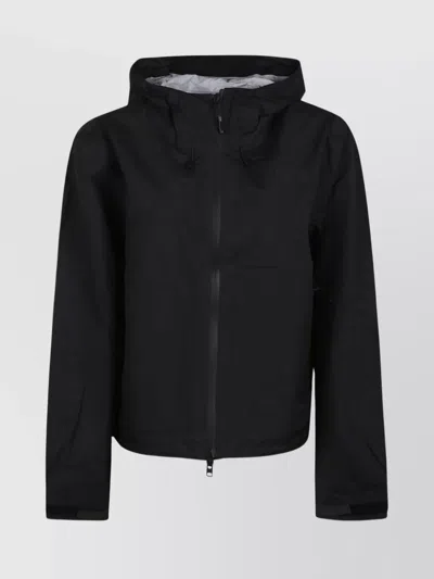 The North Face Packable Hooded Rain Jacket In Black