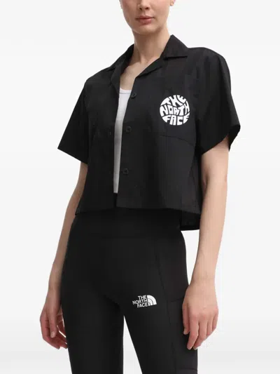 The North Face Pocket Logo Short-sleeved Shirt In Black