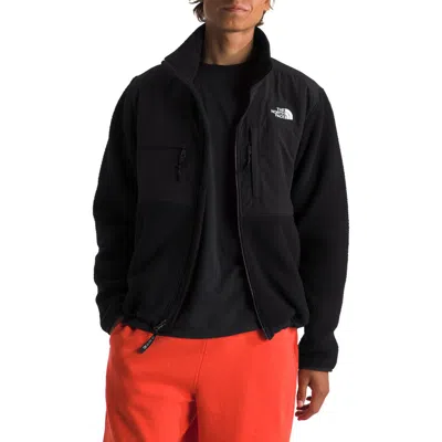 The North Face Retro Denali Fleece Sports Jacket. In Tnf Black
