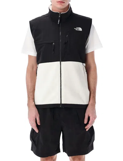 The North Face Zippered Pockets Color Block Vest In White