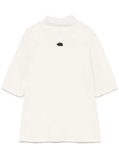 The North Face Shortsleeved Mok-neck T-shirt In White