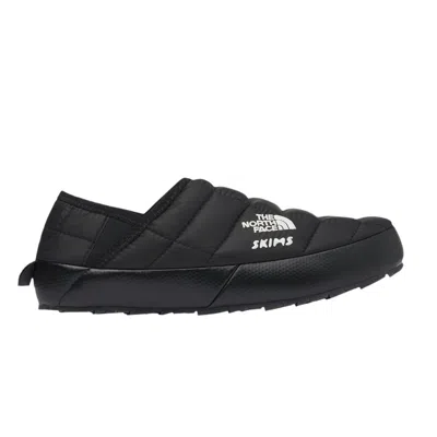 Pre-owned The North Face Skims X Wmns Thermoball Traction Mule 5 'onyx'