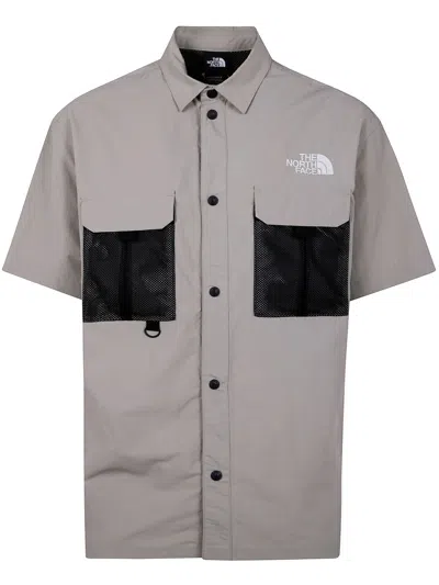 The North Face Journey M S T Shirt  Regular S S Spotted Golden Logo