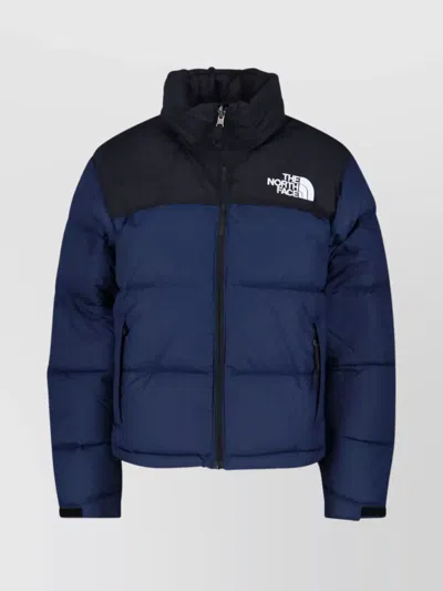 THE NORTH FACE VERSATILE PUFFER JACKET ADJUSTABLE FEATURES