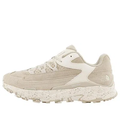 The North Face (wmns)  Vectiv Taraval Street Reflective Track Shoes 'sandstone Gardenia White' In Neutral