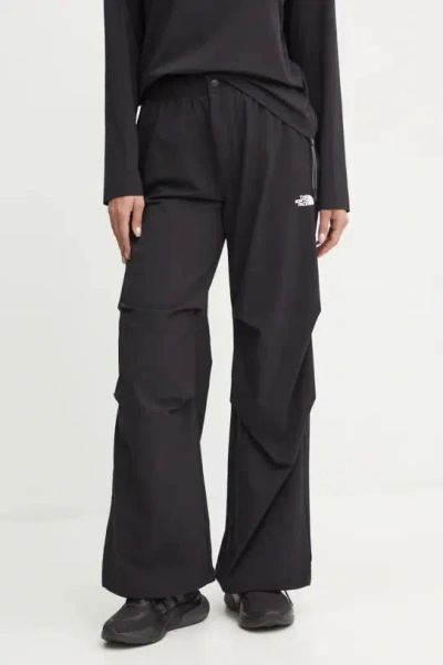 The North Face Woven Pant In Black
