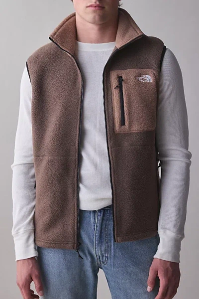 The North Face Zip-up Vest In Brown