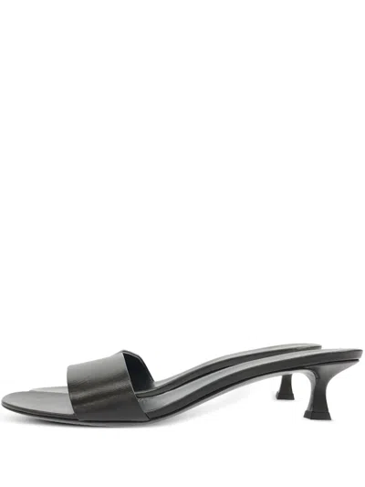 Pre-owned The Row 2020s Leather Sandals In 黑色