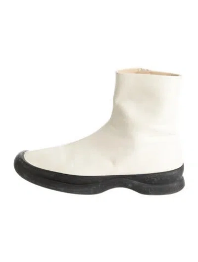 Pre-owned The Row 2021 Town Boots In Neutral