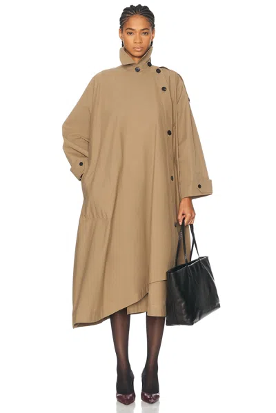 The Row Aralia Coat In Beige