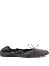 The Row Heirloom Bow Detail Ballet Flats In Grau