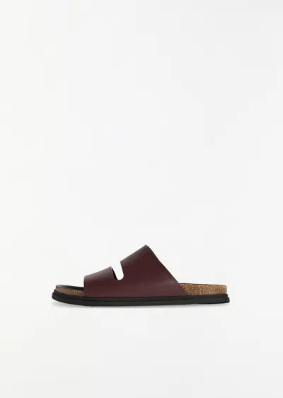 The Row Band Leather Sandal In Burgundy