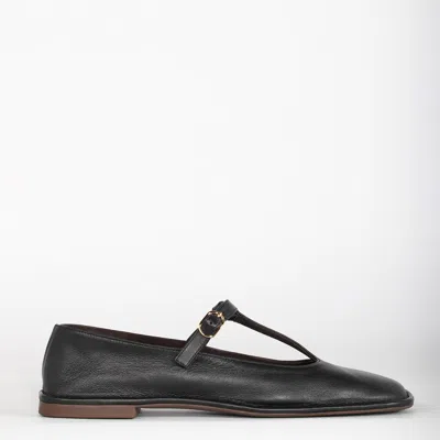 THE ROW BLACK SQUARE T LEATHER FLATS