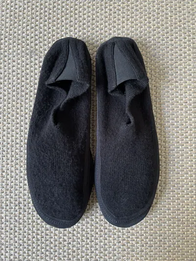 Pre-owned The Row Brushed Cashmere Slippers In Black
