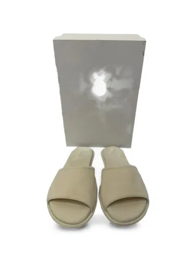 Pre-owned The Row Canal Velvet Slippers In Neutral