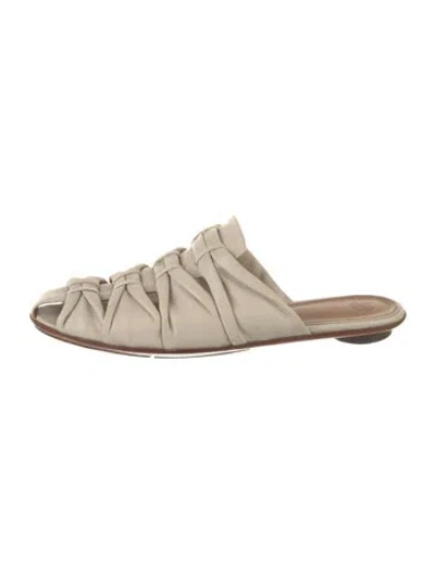 Pre-owned The Row Capri Leather Mules In Neutral