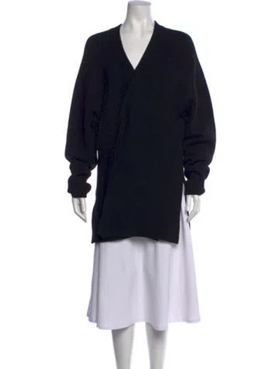 Pre-owned The Row Cashmere V-neck Sweater In Black