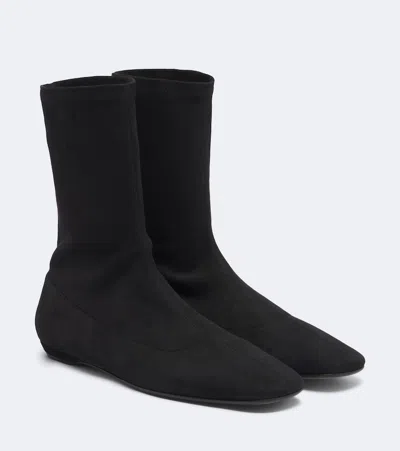 The Row Cindy Suede Ankle Boots In Black