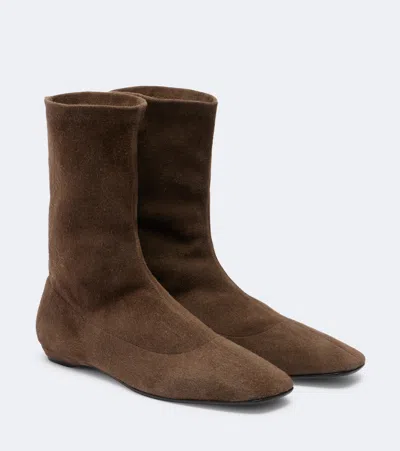 The Row Cindy Suede Ankle Boots In Brown