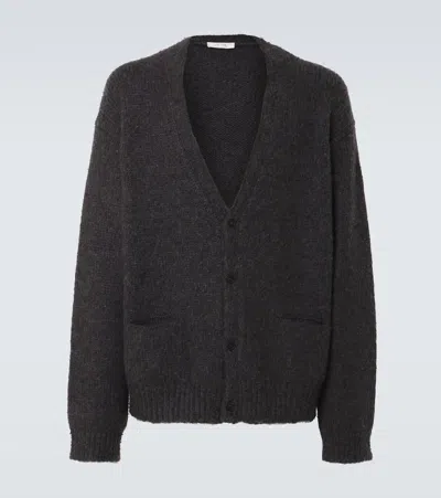 The Row Dars Cashmere Cardigan In Grey