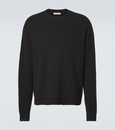 The Row Dumbo Cashmere Sweater In Black