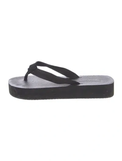Pre-owned The Row Dune Rubber Flip Flops In Black