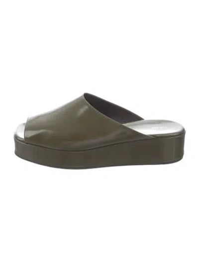 Pre-owned The Row Emi Patent Leather Slides In Green
