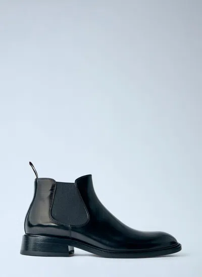 The Row Gable Leather Ankle Boots In Black