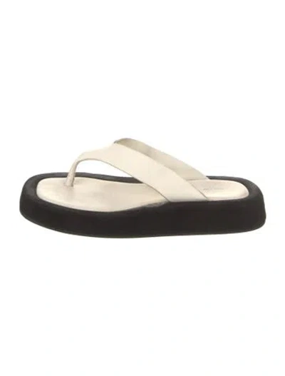 Pre-owned The Row Ginza Leather Flip Flops In Black