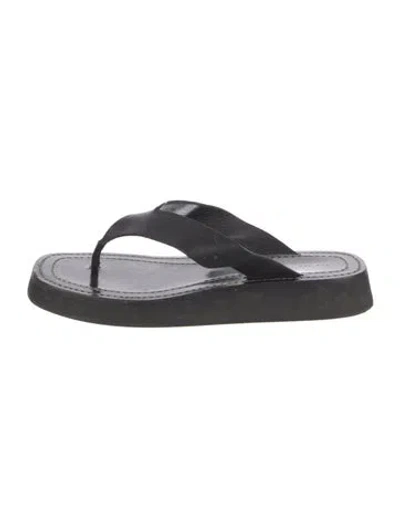 Pre-owned The Row Ginza Leather Flip Flops In Black
