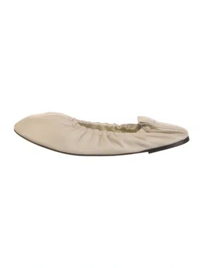 Pre-owned The Row Glove Leather Ballet Flats In Neutral