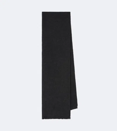 The Row Ingo Cashmere Scarf In Grey