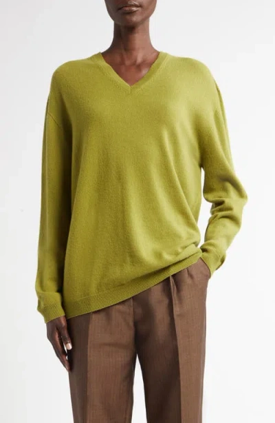 The Row Isaora Cashmere Knit V Neck Sweater In Green