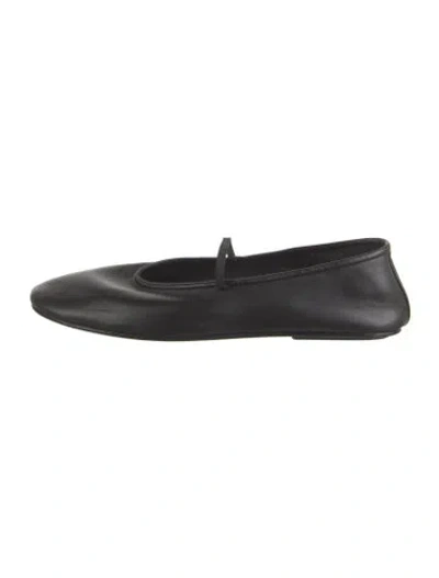 Pre-owned The Row Leather Ballet Flats In Black