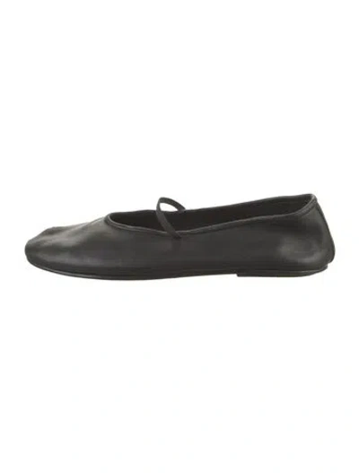 Pre-owned The Row Leather Ballet Flats In Black