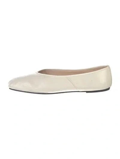 Pre-owned The Row Leather Ballet Flats In White
