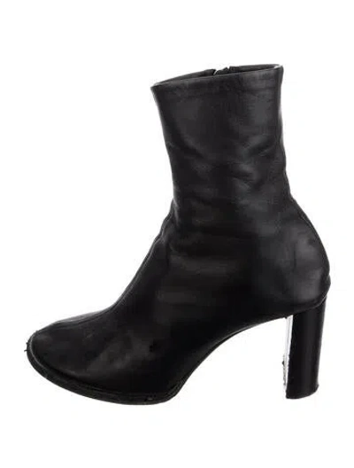 Pre-owned The Row Leather Boots In Black