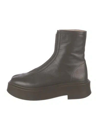 Pre-owned The Row Leather Boots In Gray