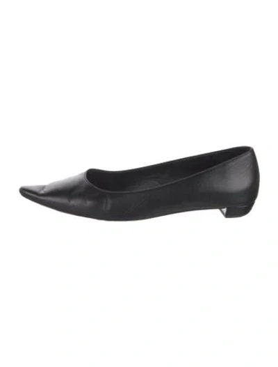 Pre-owned The Row Leather Flats In Black