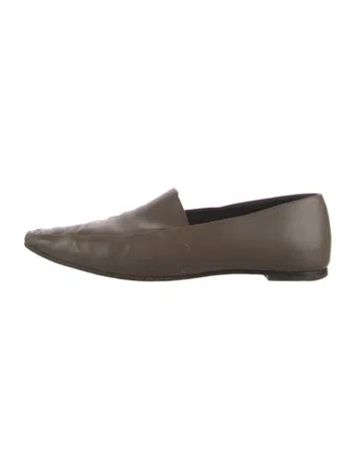 Pre-owned The Row Leather Loafers In Gray
