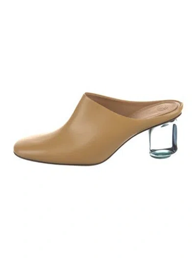 Pre-owned The Row Leather Mules In Neutral