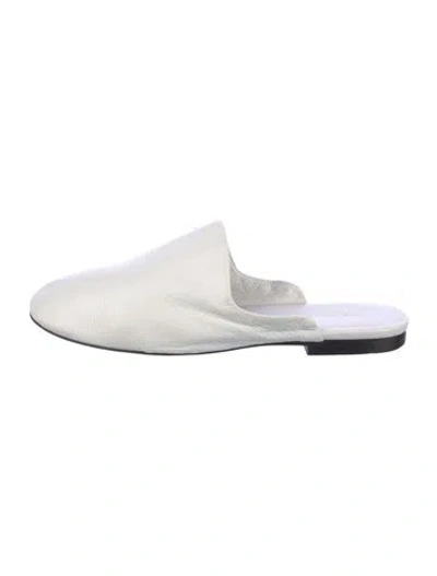 Pre-owned The Row Leather Mules In White
