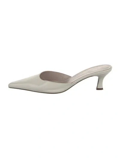 Pre-owned The Row Leather Mules In White