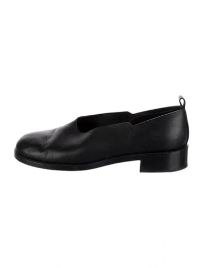 Pre-owned The Row Leather Pumps In Black
