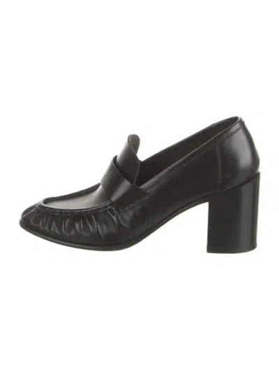 Pre-owned The Row Leather Pumps In Black
