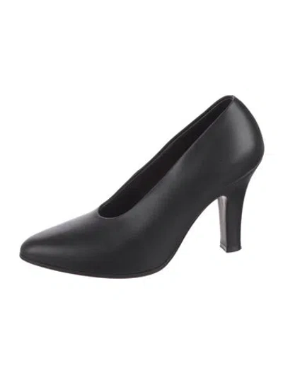 Pre-owned The Row Leather Pumps In Black