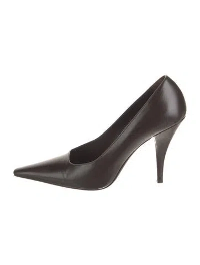 Pre-owned The Row Leather Pumps In Brown