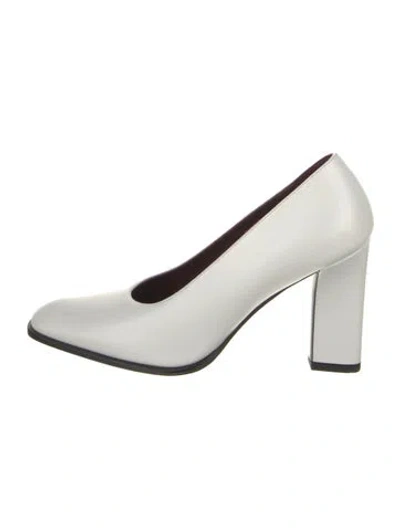 Pre-owned The Row Leather Pumps In White