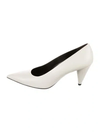 Pre-owned The Row Leather Pumps In White