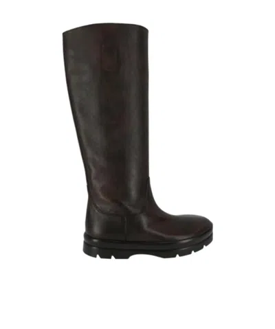 The Row Logo Round-head Boots In Black